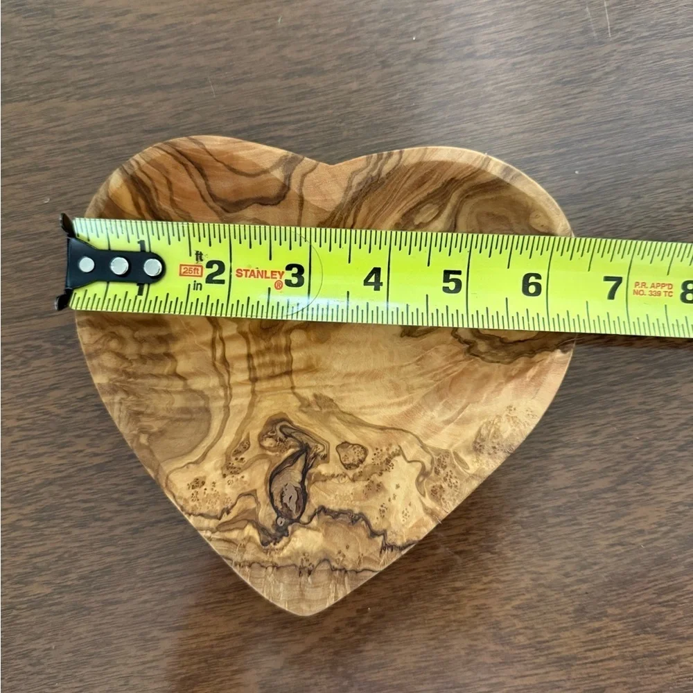 NWOT 100% Handmade Olive Wood Heart Shaped Jewelry Accessory Holder Decor